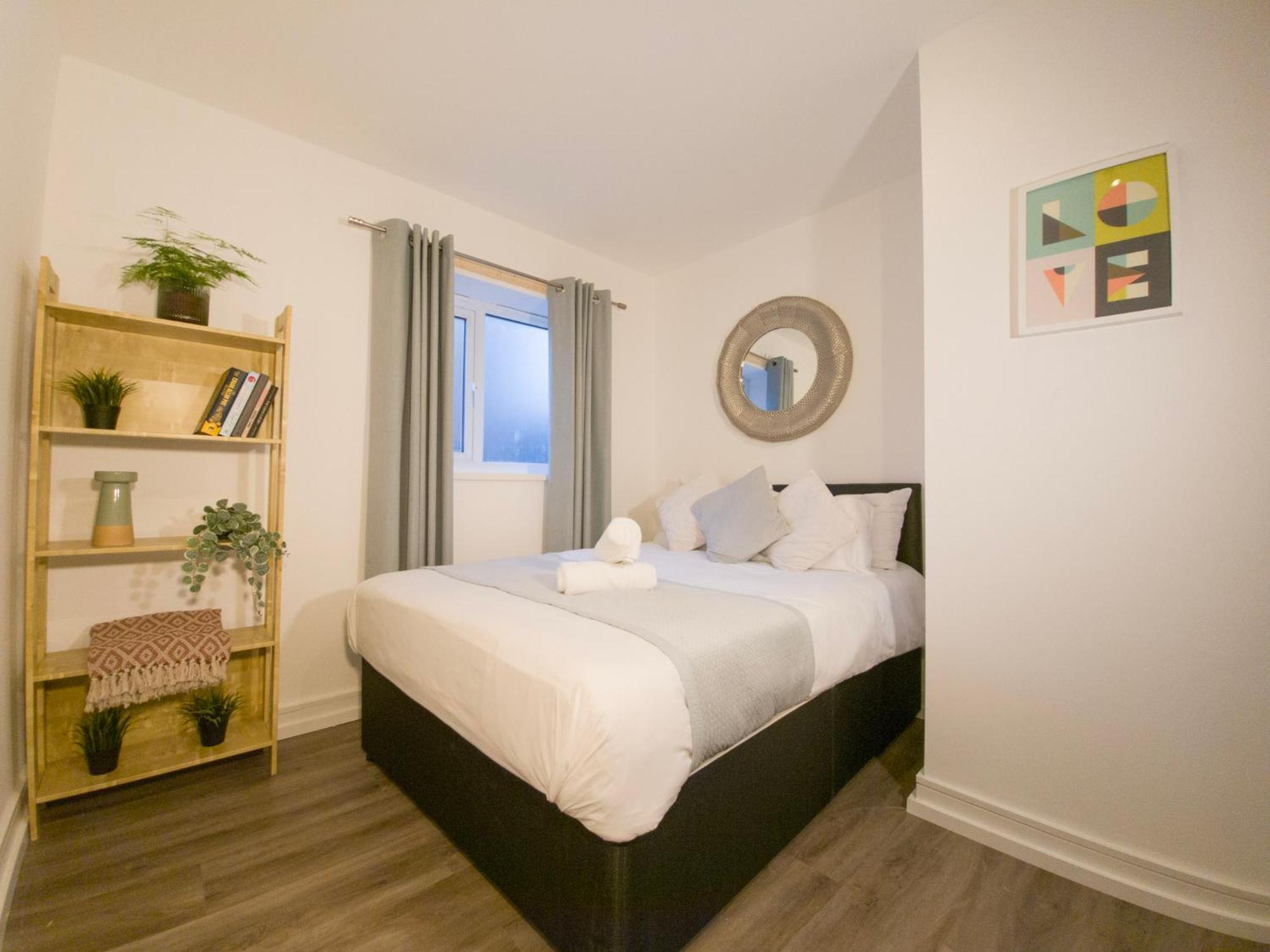 Plenty Of Parking Available; 3 Bedroom Apartment By Property Promise Cardiff Exterior foto